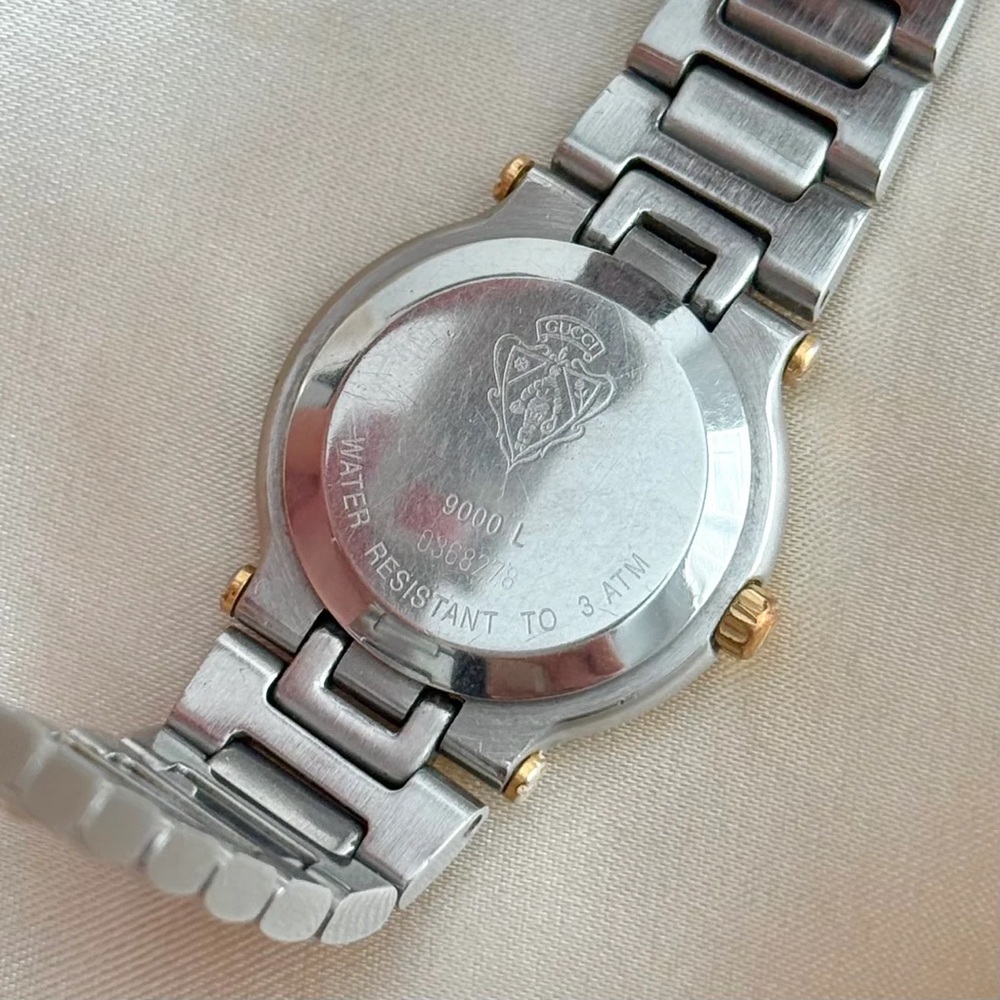 AUTHENTIC VINTAGE GUCCI TWO-TONED WATCH - Picture 7 of 7